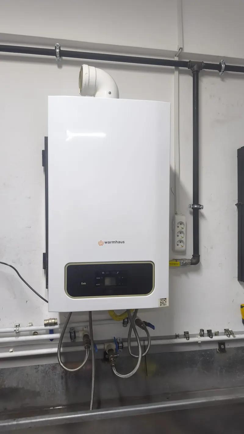 Warmhaus kombinin dış görünümü ve bağlantıları